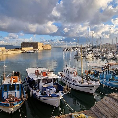 Julies Apartments Kokkini Hani Екстериор снимка