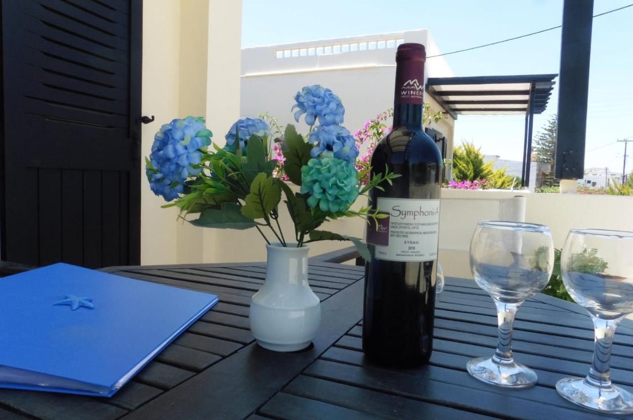 Julies Apartments Kokkini Hani Екстериор снимка