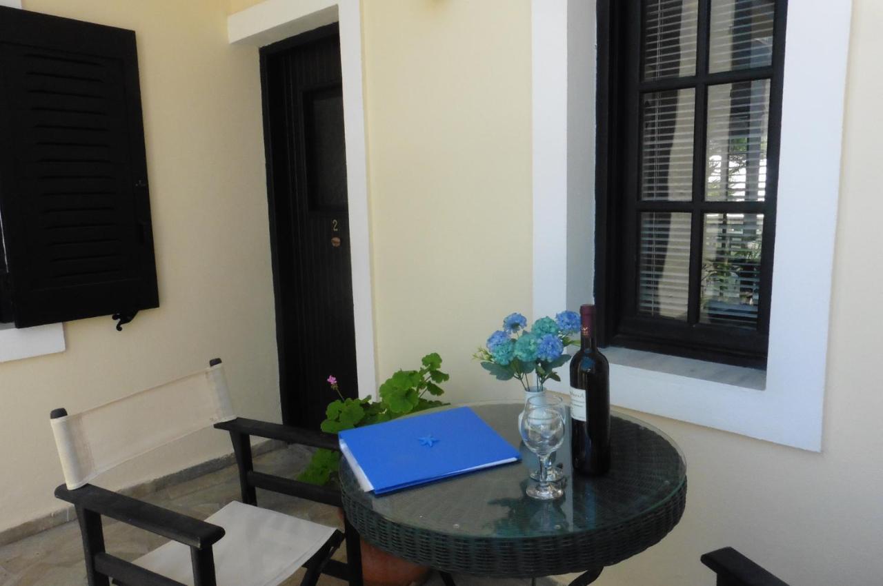 Julies Apartments Kokkini Hani Екстериор снимка