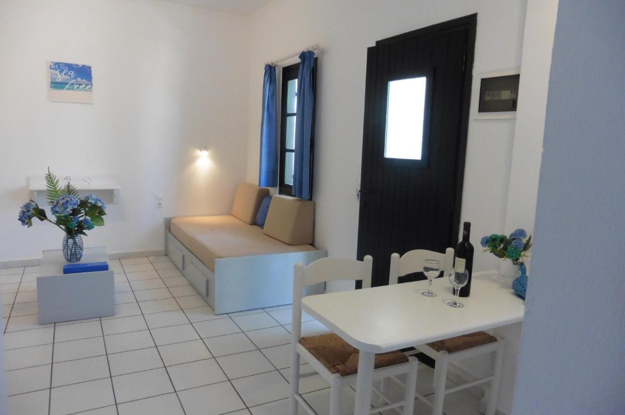 Julies Apartments Kokkini Hani Екстериор снимка