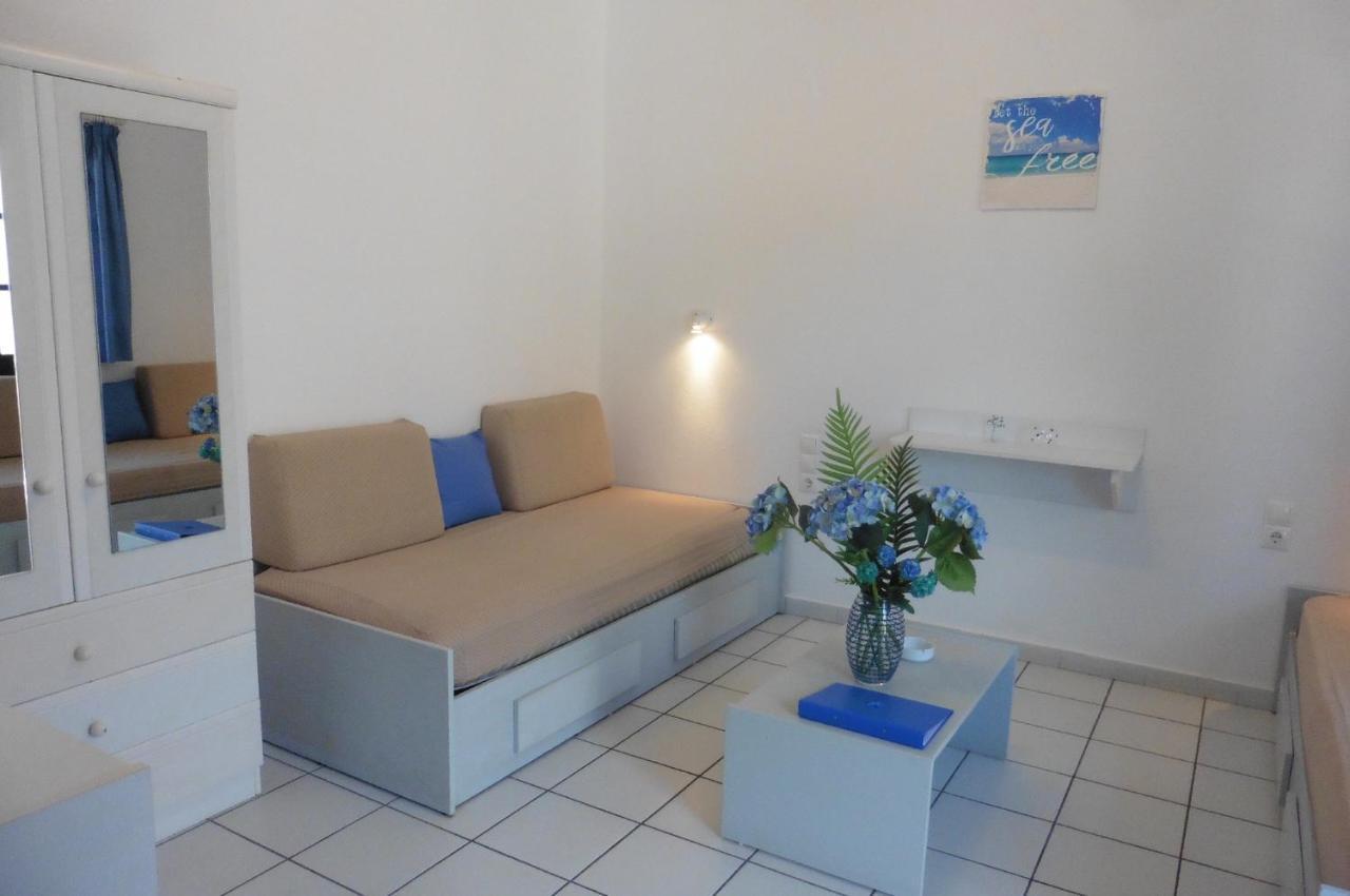 Julies Apartments Kokkini Hani Екстериор снимка